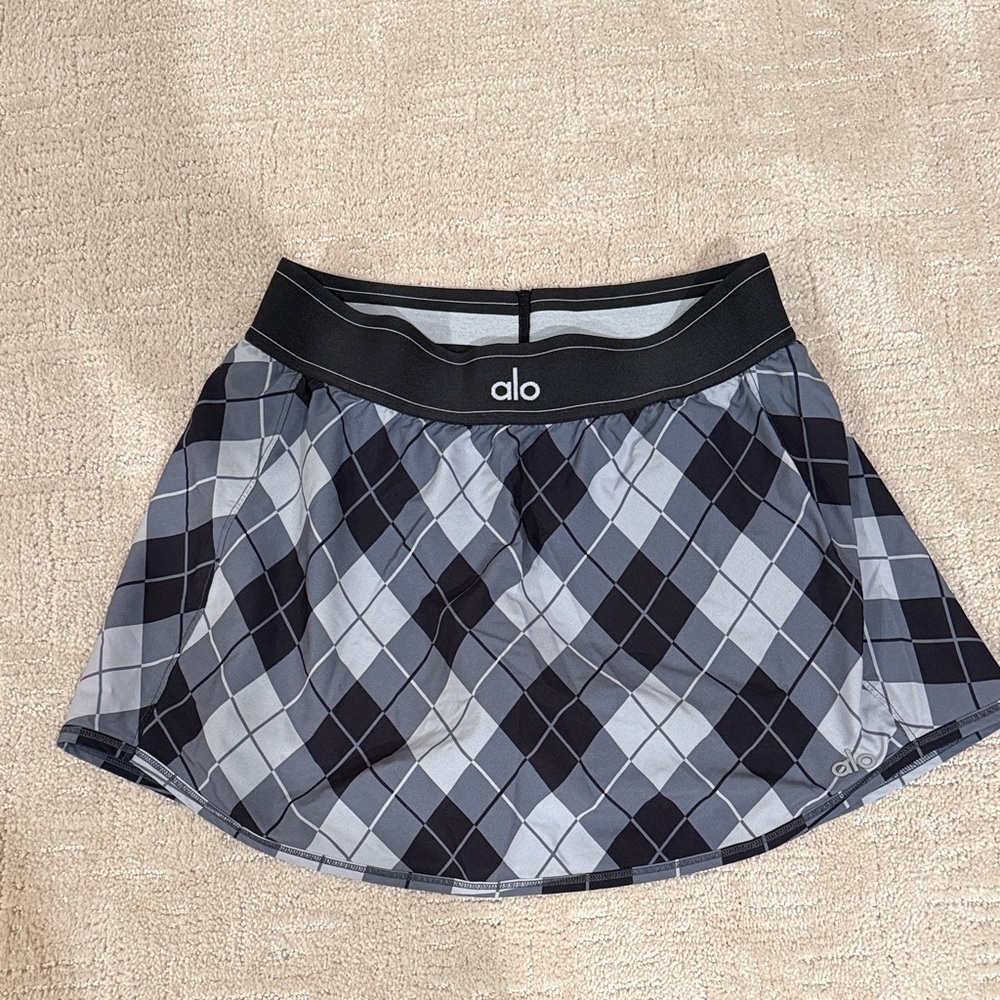 ALO Yoga Women's Black and Gray Skater Skirt